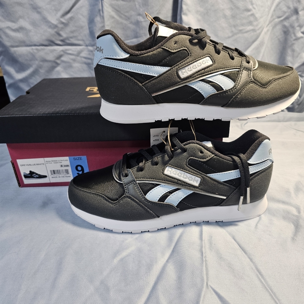 Reebok Womens Black and Blue Sneakers